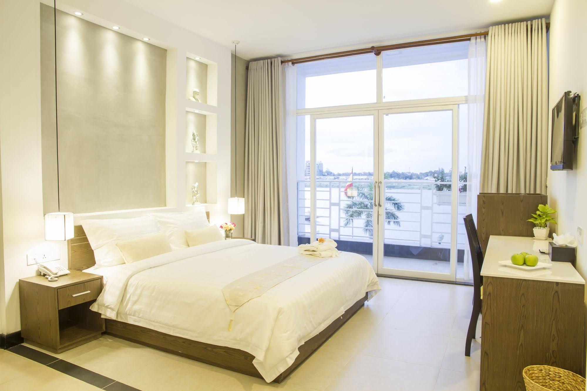 Asiban Quay Boutique Hotel Пном Пен Екстериор снимка